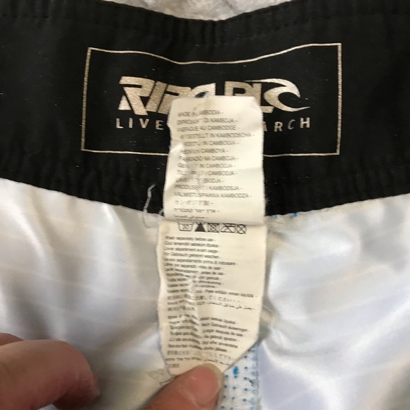 Rip Curl Men’s Boardshorts, Size 38, Colour Blue & White with Stripes. - Picture 14 of 14